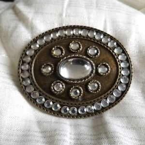 Ladies Brass Oval Belt Buckle With Rhinestone Designs Great Used Condition